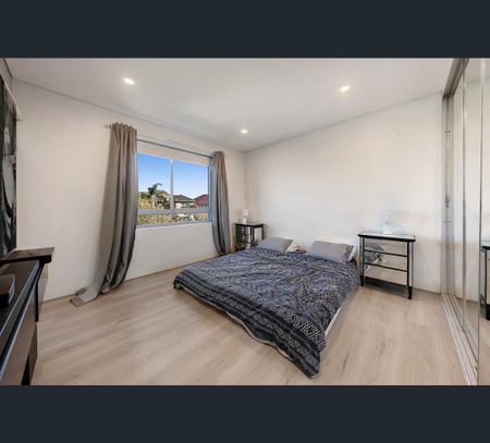 14/59 Crown Road, Queenscliff, NSW 2096 - Photo 4