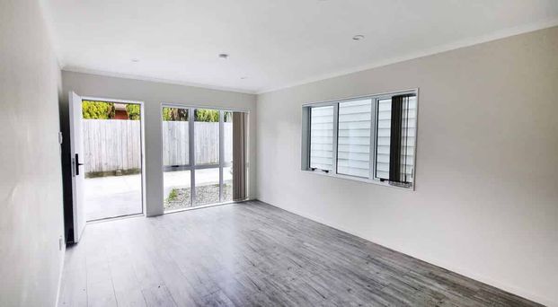 Papakura, 3 bedrooms, $675 - Photo 1