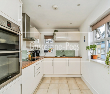 High Street, Addlestone - Photo 1