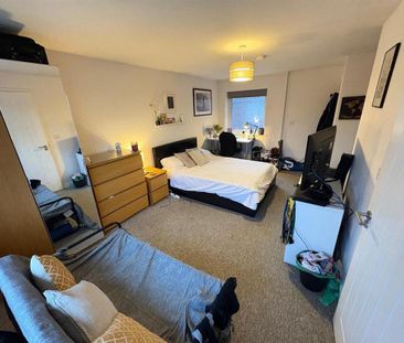 1 bedroom in a house share to rent - Photo 6