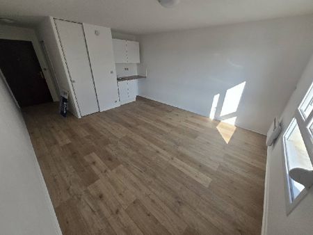Location Appartement 1 pièce MEAUX 77100 - Photo 5