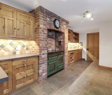 3 bedroom terraced house to rent - Photo 6