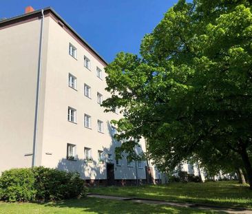 Ideal für Familien! Mit Balkon unweit Lankwitz-Kirche - Photo 1