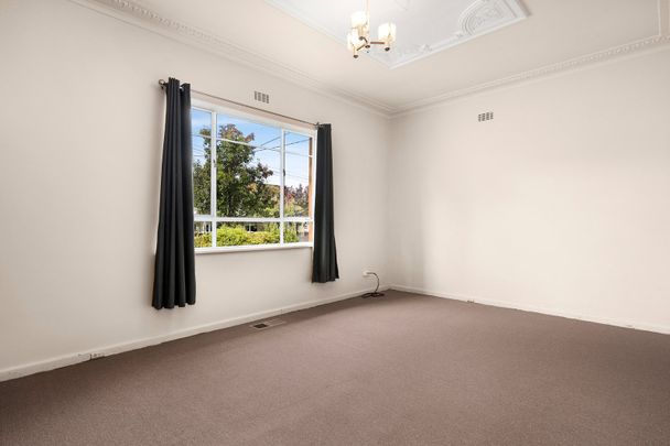 15 Gordon Street, Mont Albert VIC 3127 - Photo 1
