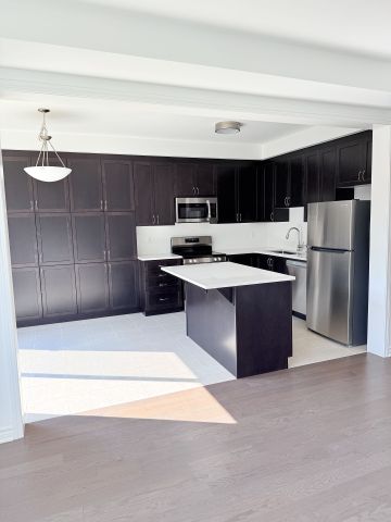 For Lease - 1250 Wheat Boom Drive, Oakville, Ontario - Photo 5