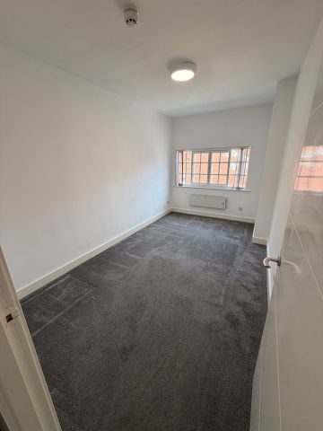 1 Bed Flat, Tib St, M4 - Photo 4