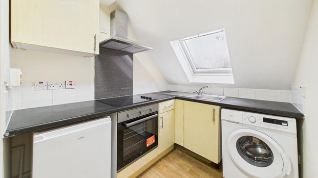 1 bedroom flat to rent - Photo 1