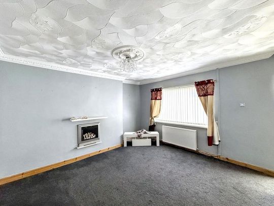 3 bedroom end of terrace house to rent - Photo 1