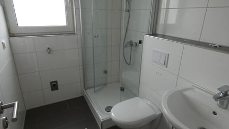 Altersgerechtes Wohnen mit einem Aufzug und einer tollen Aussicht! - Photo 2