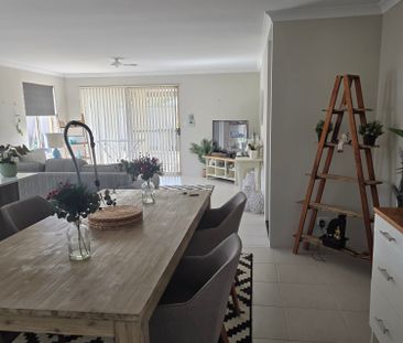 Ellenbrook - Photo 1