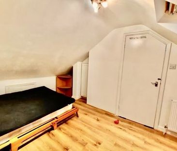 3 Bed Semi-Detached House, Sunningfields Road, NW4 - Photo 1