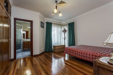 61 Sandringham Promenade, Canning Vale WA 6155 - House For Rent | Domain - Photo 4