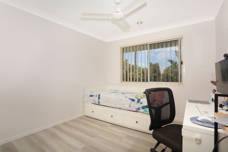 10 Collingrove Circuit, Pimpama QLD 4209 - House For Rent | Domain - Photo 4