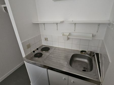 Location Appartement 1 pièce Lille (59000) - LA BOURSE 1ER ETAGE - Photo 5