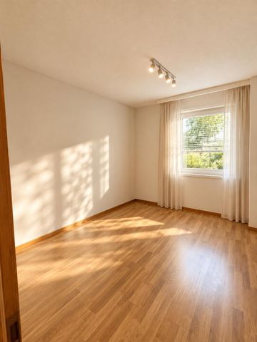 Wohlfühlen in Rebstein: Charmante 4.5-Zimmer-Wohnung mit Sitzplatz - Foto 3