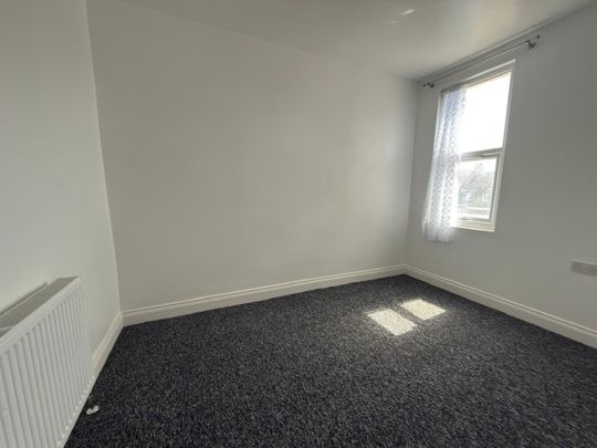 4 Bed Semi-Detached House, St Marys Road, IG1 - Photo 1