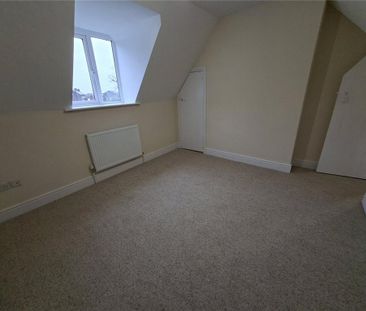 3 bedroom detached house to rent - Photo 3