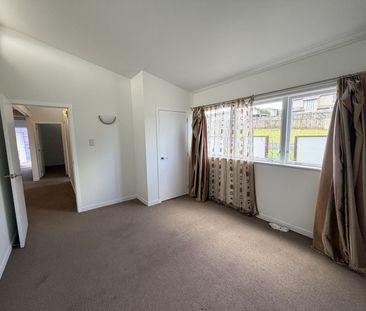 3 bedroom home in a great location - Photo 6