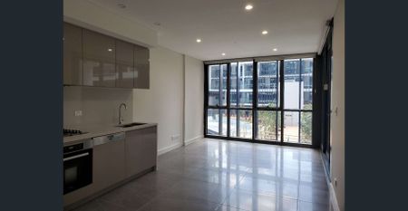 Impressive 1-Bedroom Apartment Plus Study | Convenient Macquarie Park - Photo 3