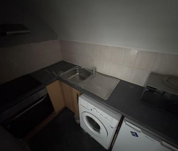 Studio to rent - Photo 6