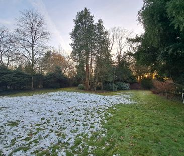 Zeer ruime en degelijke villa in een rustige, kindvriendelijke wijk - Photo 2