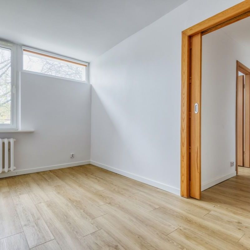 Wynajmę 3 pokoje Saska Kępa 48 m² - Photo 1