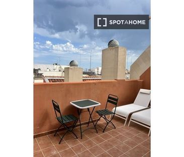 2 room luxury Apartment for rent in Valencia - Photo 5