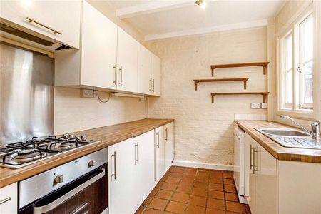 Delightful period terrace cottage within the renowned Childwickbury hamlet - Photo 4