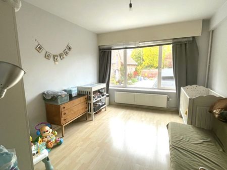 Gelijkvloers 2-kamerappartement met mogelijkheid autostaanplaats - Foto 5