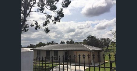 Immaculate two bedroom Granny flat on a large block in Kenthurst. - Photo 2