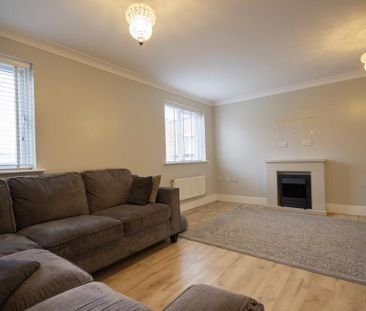 4 bedroom townhouse to rent - Photo 3