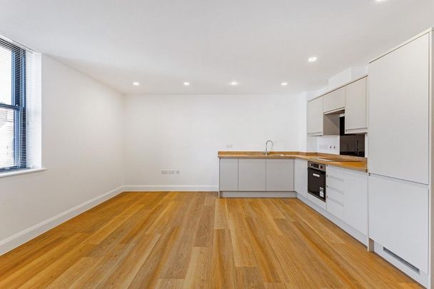 1 bedroom flat to rent - Photo 1