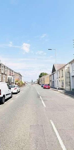 Neath Road, Plasmarl, Swansea, SA6 - Photo 2