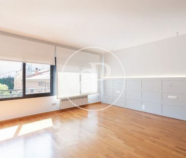 Luxury Flat for rent in Barcelona, Spain - Photo 4