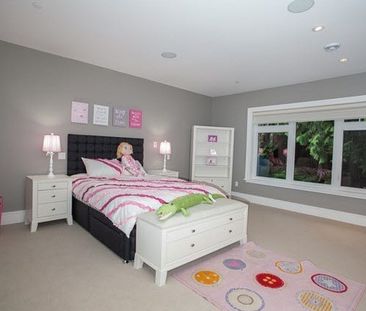 West Vancouver Ambleside Luxury 3-Level Home 5br 7ba for Rent (Ambl... - Photo 2