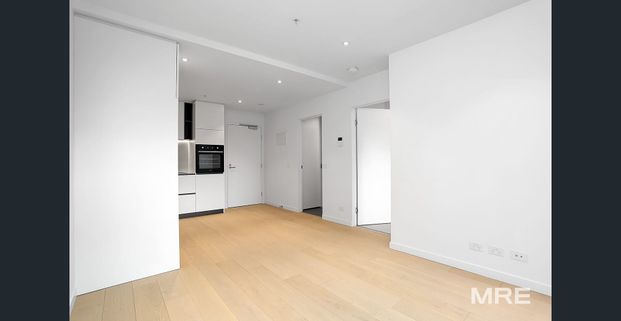 Prime location and lifestyle apartment that call home - Photo 1