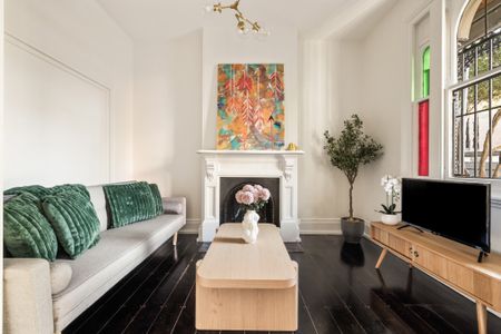 Four Bedroom Terrace with Rear Lane Access and Lock Up Garage - Offered Unfurnished - Photo 3