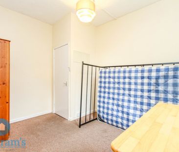1 bed Ground Floor Flat for Rent - Photo 5