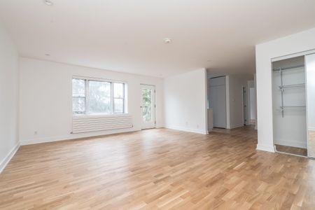 39 Riverwood Parkway - Photo 4