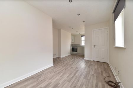 Nightingale Road, Hitchin, SG5 - Photo 4