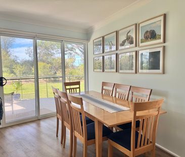 SPACIOUS BEACHSIDE APARTMENT - Photo 3