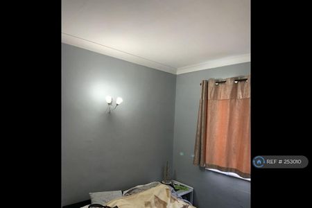 2 bedroom maisonette to rent - Photo 3