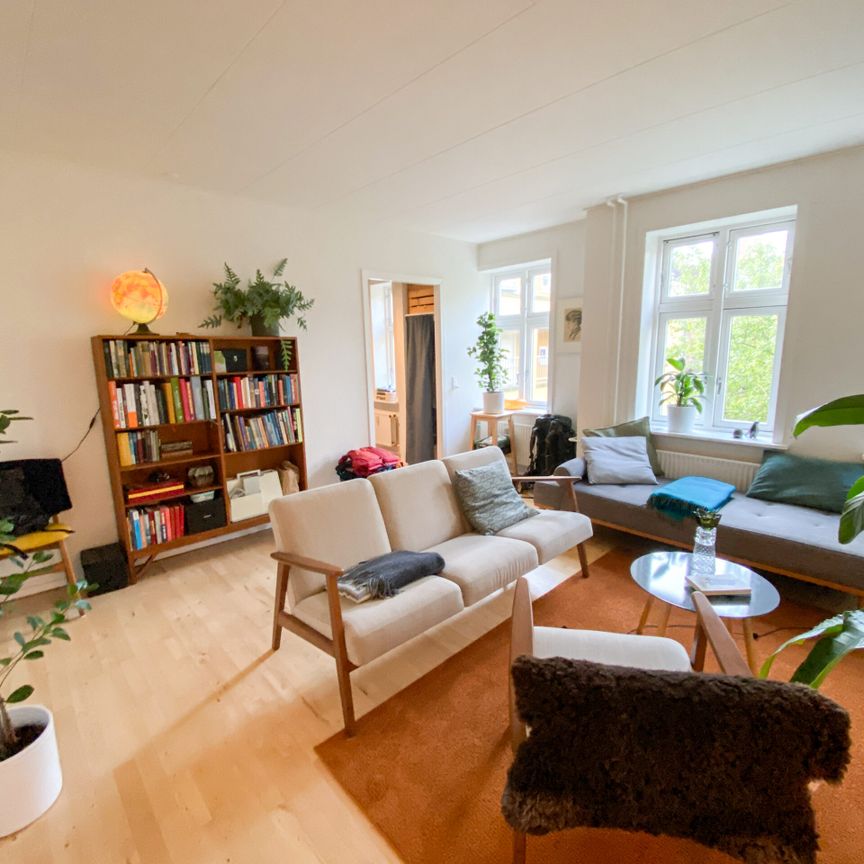Dejlig lys og hyggelig 2-værelses lejlighed - Photo 1