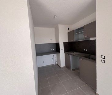 PRES D'ARENES - T4 - 85.50 M² - Photo 3