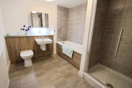 2 bedroom flat to rent - Photo 5