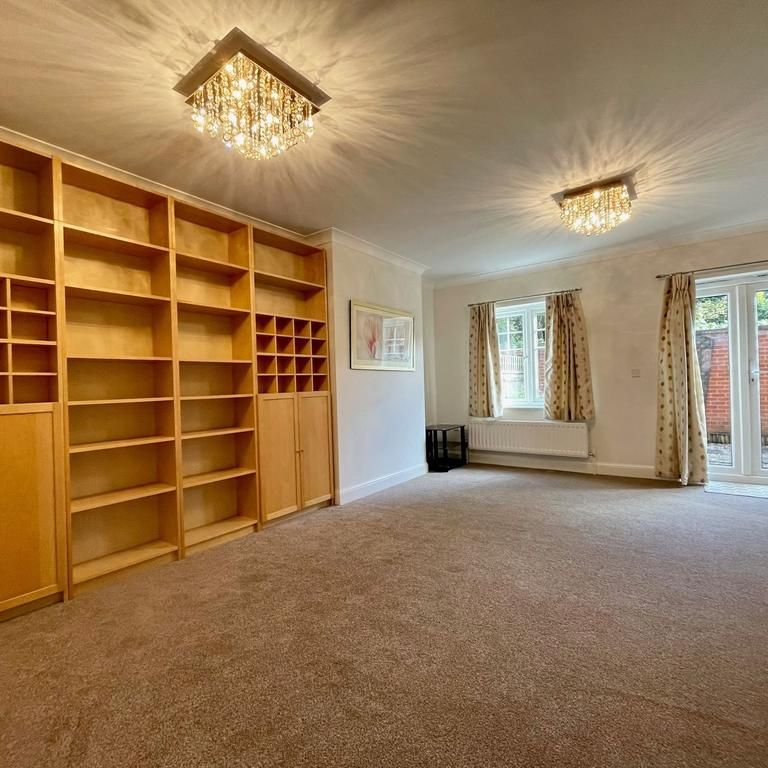 3 bedroom terraced house to rent - Photo 1