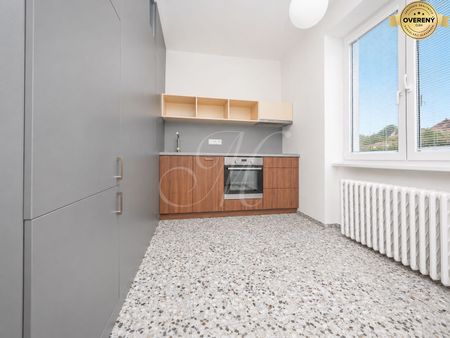 Svetlý 2i byt s balkónom, Staré Mesto – Fotografia 4