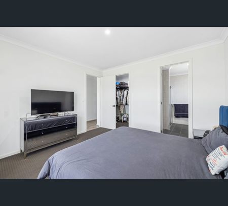 38 Elanora Avenue, Morphett Vale, SA 5162 - Photo 4