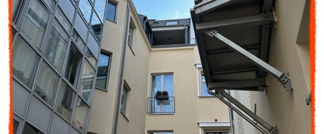 2-Zimmer-Wohnung mit EINBAUKÜCHE und großer Dachterrasse im Herzen von Zwickau zu vermieten! - Foto 1