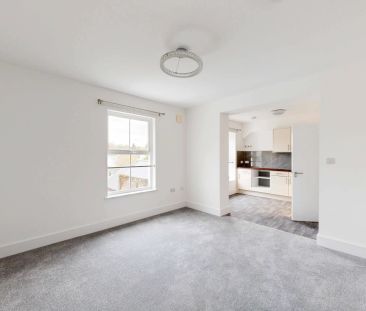 Ifield Road, Crawley, RH11 - Photo 2